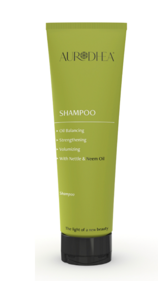 Neemöl Shampoo gegen fettige Kopfhaut & Schuppen – mit Brennnessel für starkes, gesundes Haar